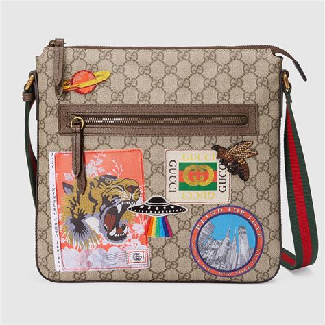 [W2C] Gucci Courrier soft GG Supreme Messenger Bag